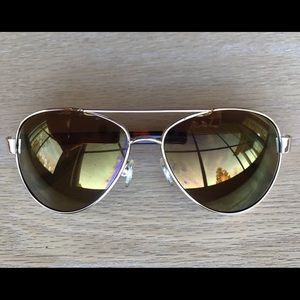 Steve Madden sunglasses
